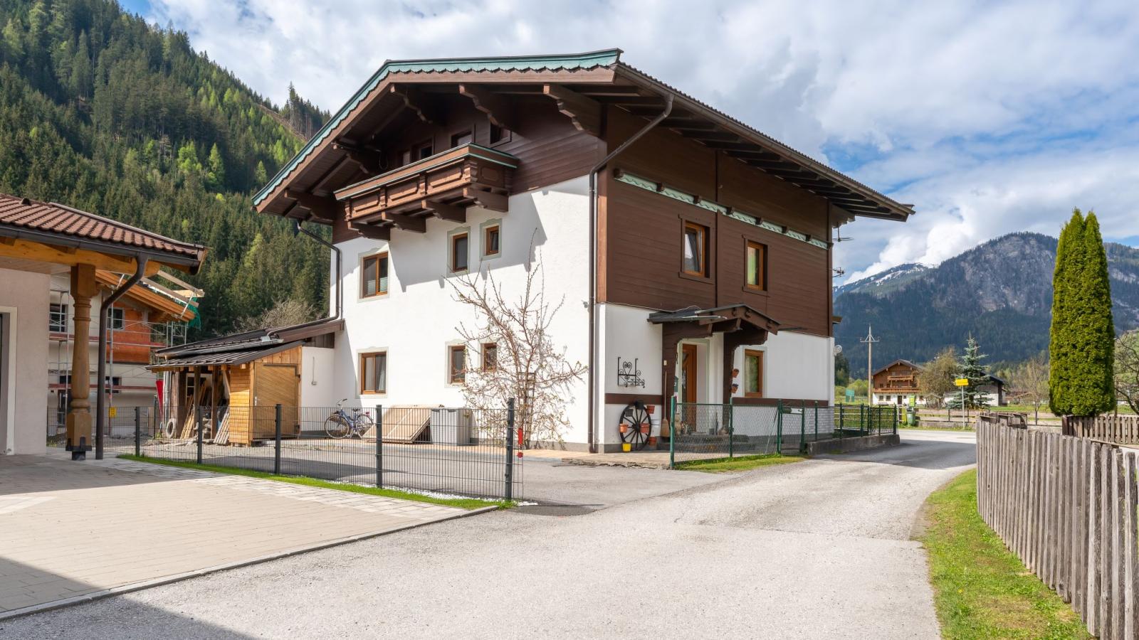Haus Wald OG - Exterior in summer