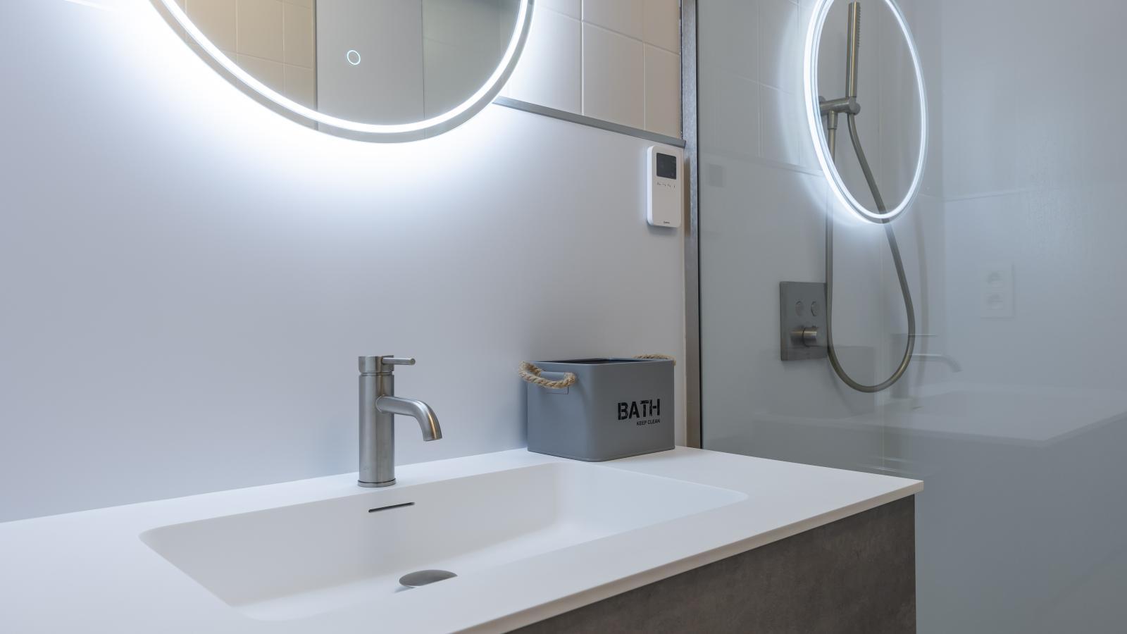 Zandbank I - 0803 + box  - Badkamer