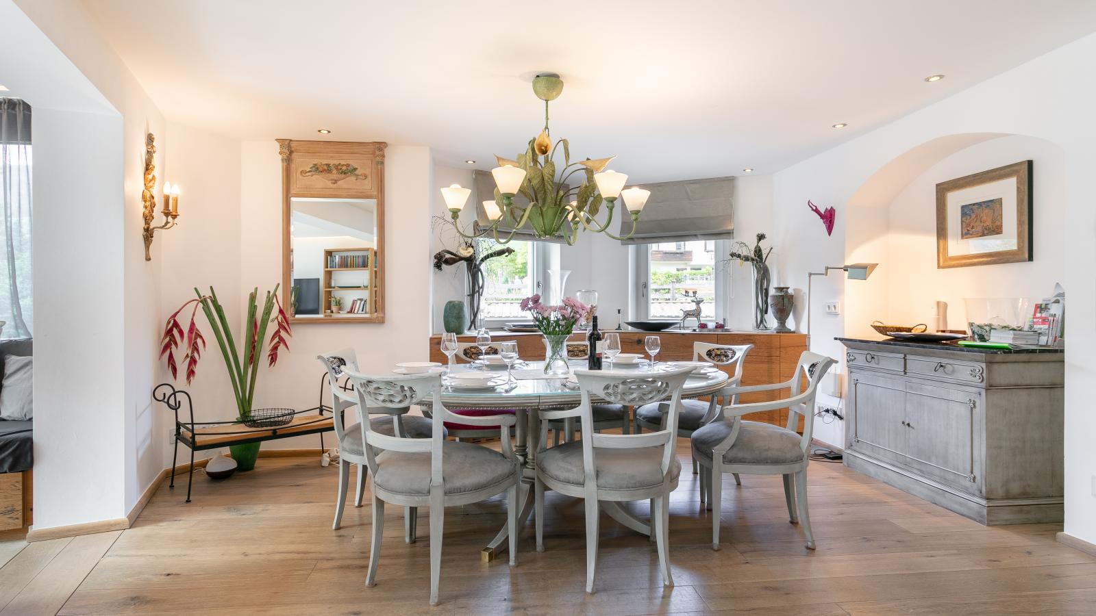 Garten Suite mit 2 separaten Studios - Eetkamer