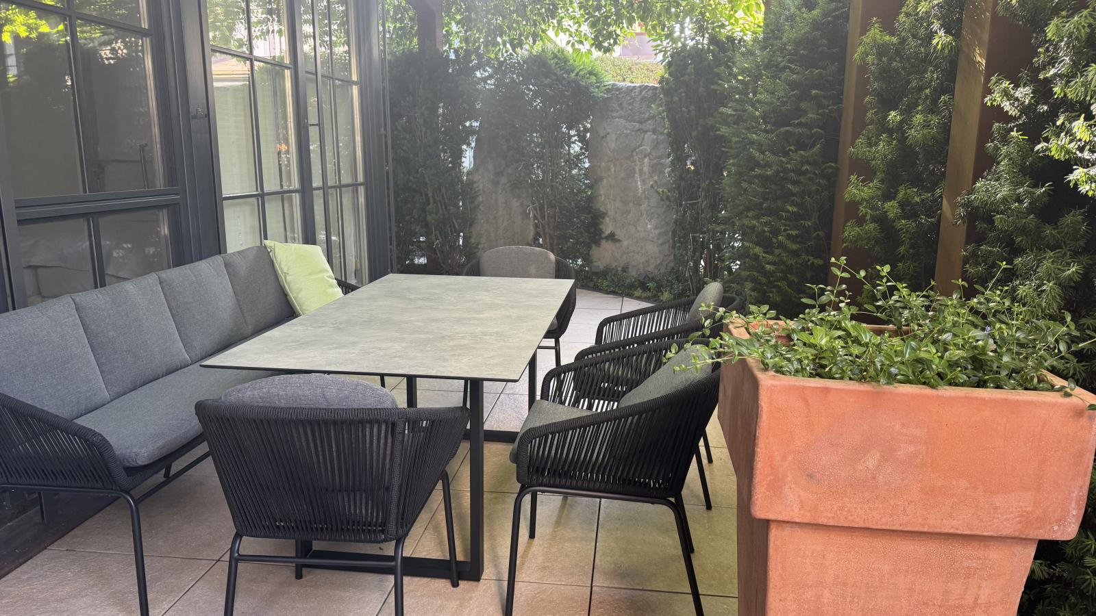 Garten Suite mit 2 separaten Studios - Terrasse/Balkon