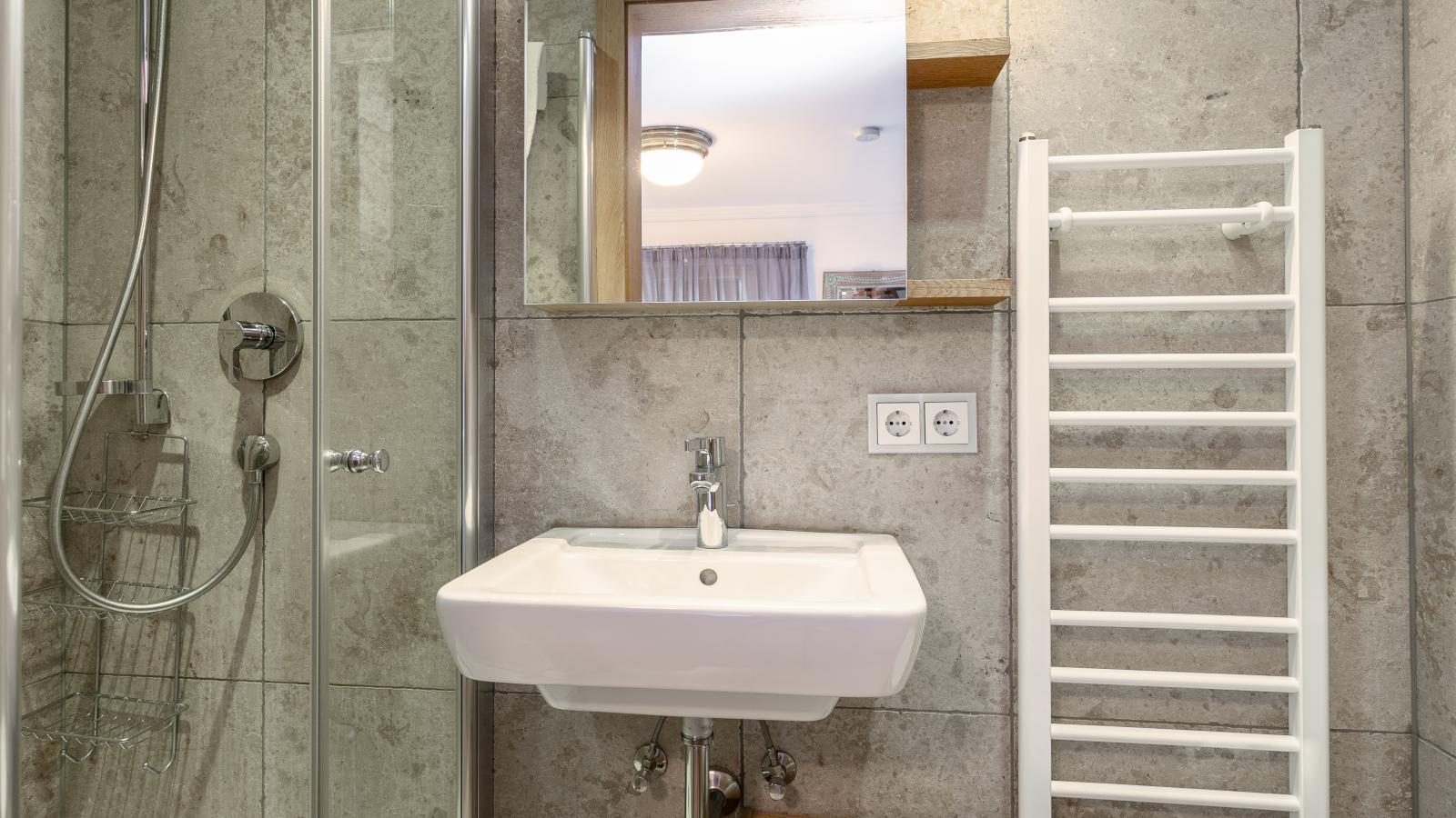 Garten Suite mit 2 separaten Studios - Badkamer