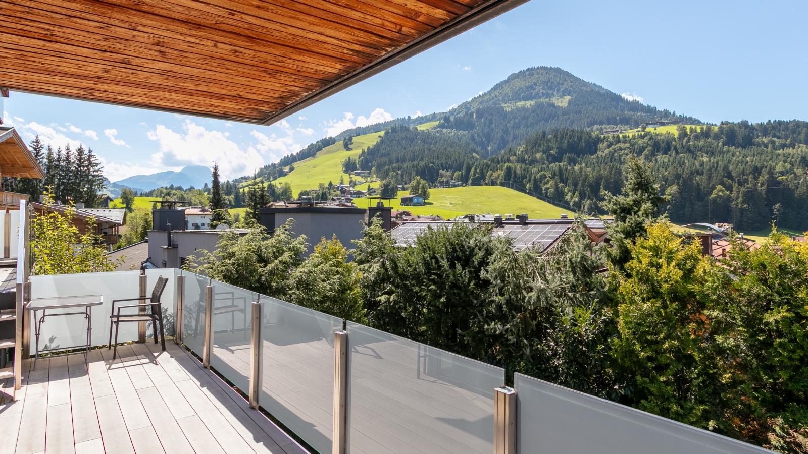 Premium Mountain View Suite - Terrasbalkon