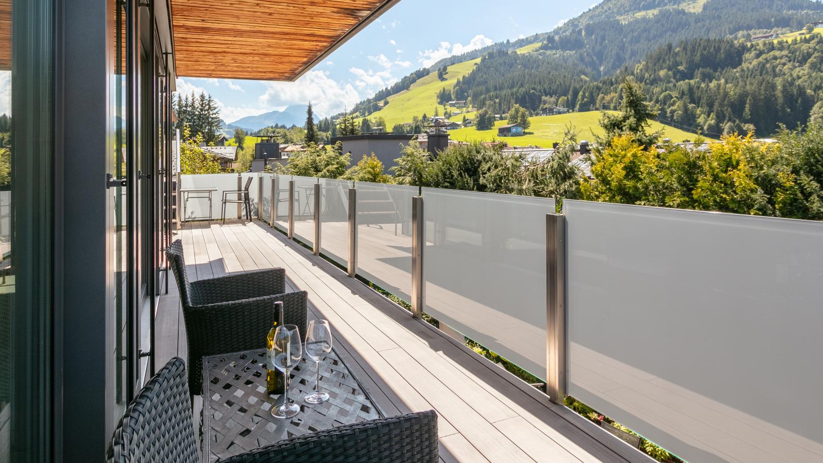 Premium Mountain View Suite - Terrasbalkon