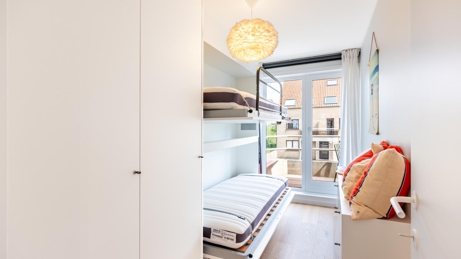 Sunshine - Bedroom