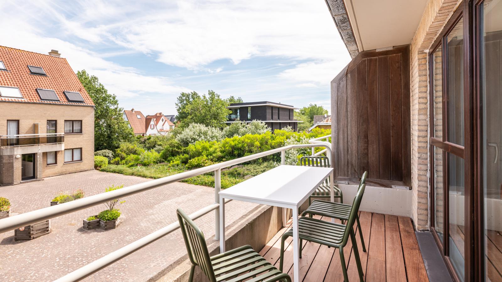 Sunshine - Terrace balcony