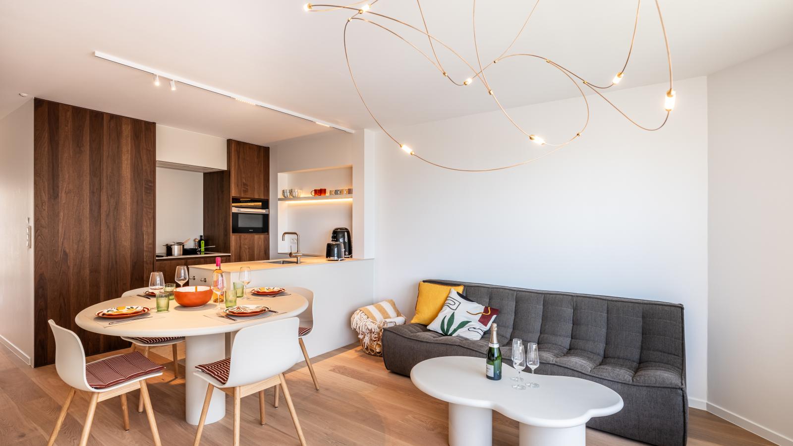 Sunshine - Living room
