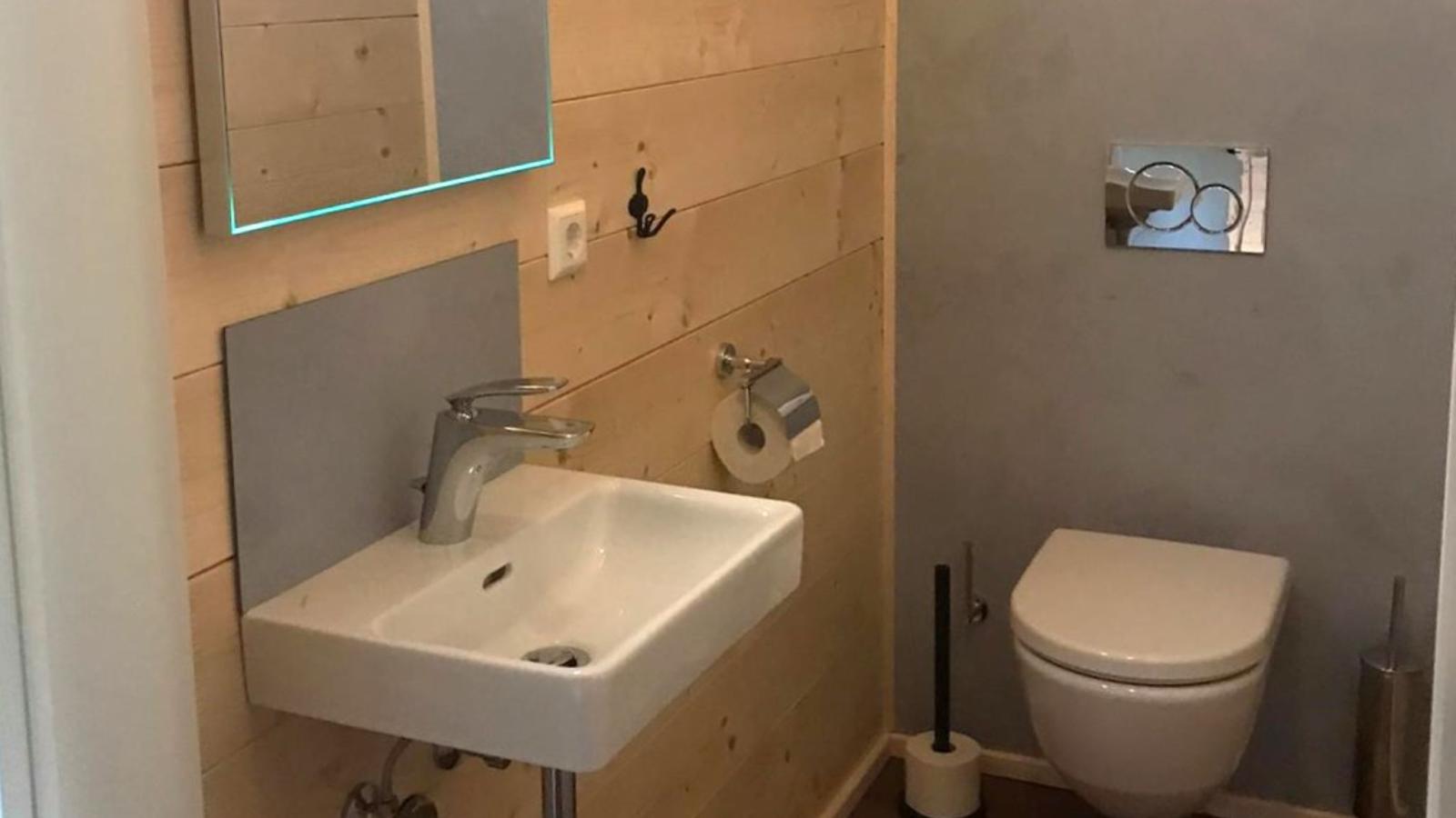 Rattendorf 25B - Badkamer