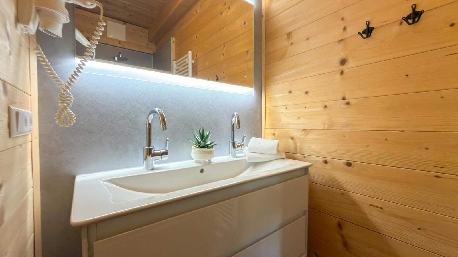 Rattendorf 25B - Badkamer