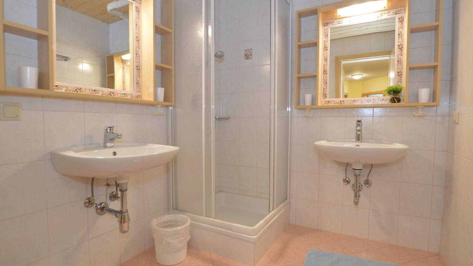 Wagrainer Bergnest 1 - Badezimmer
