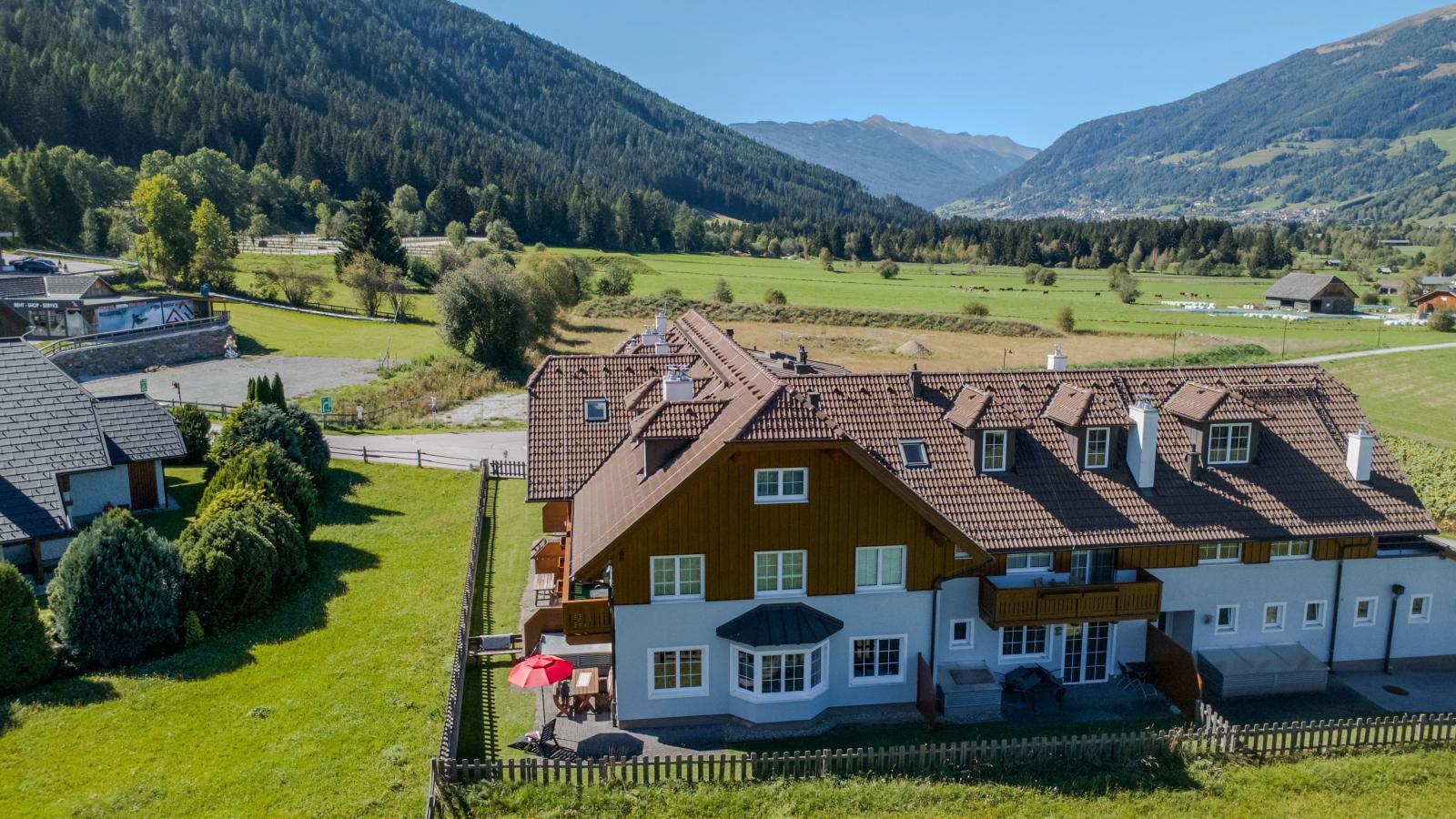 Aineckblick - Außenbereich Sommer