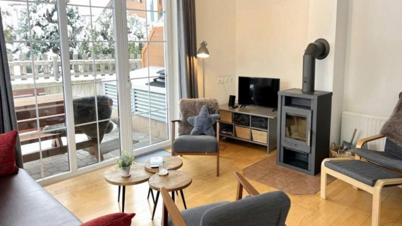 Aineckblick - Wohnzimmer