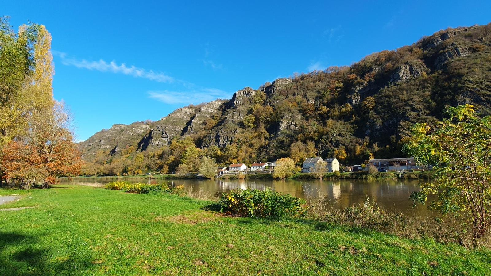 Relaxooz bis - Areas within 1km in summer