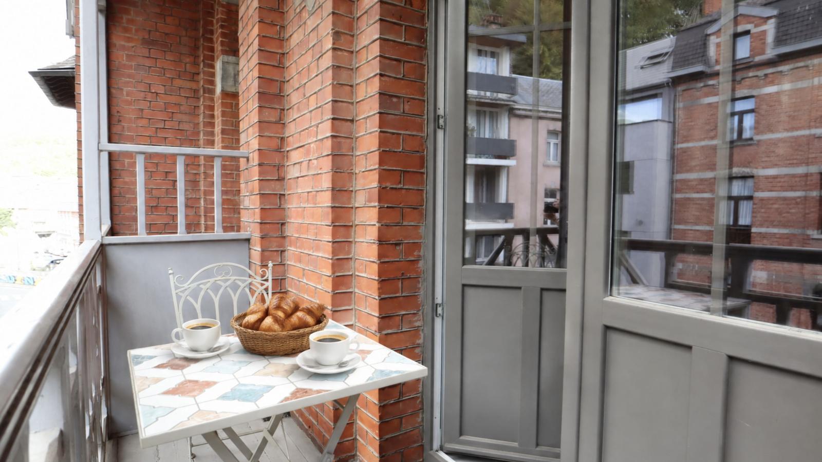 S'Ameuse trés bien - Terrasbalkon
