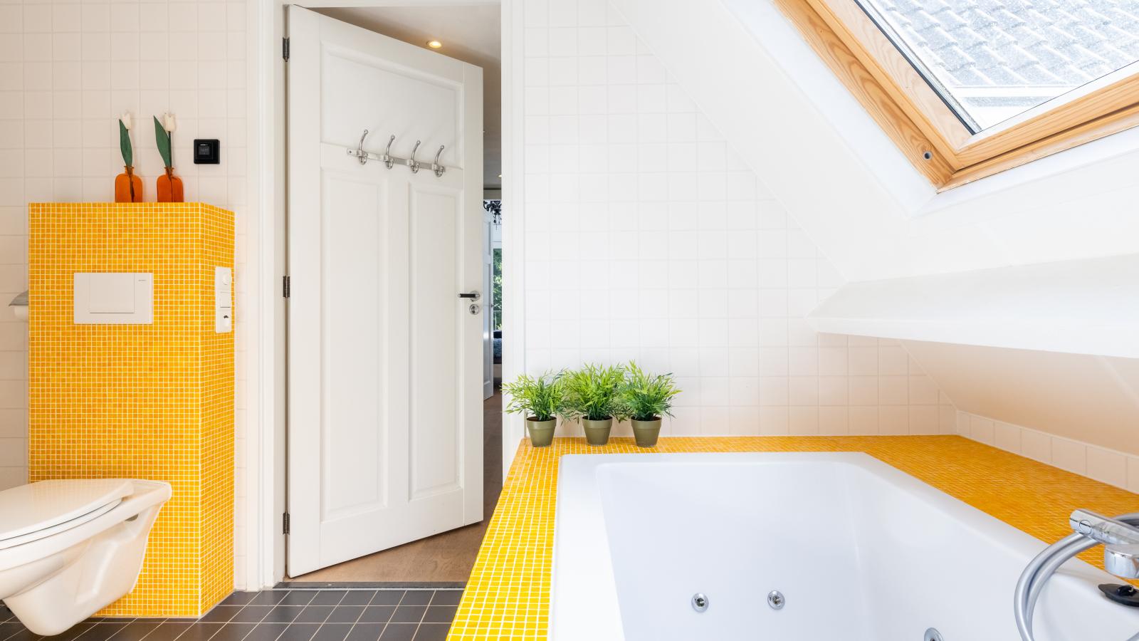 HasseBassie - Bathroom