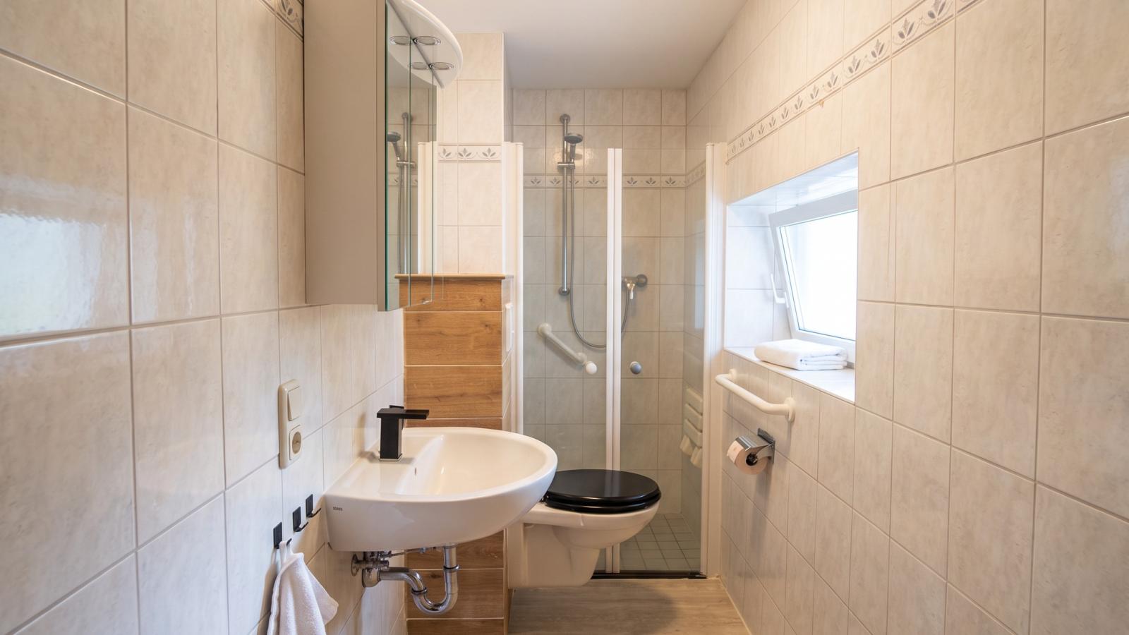 Demischa - Bathroom
