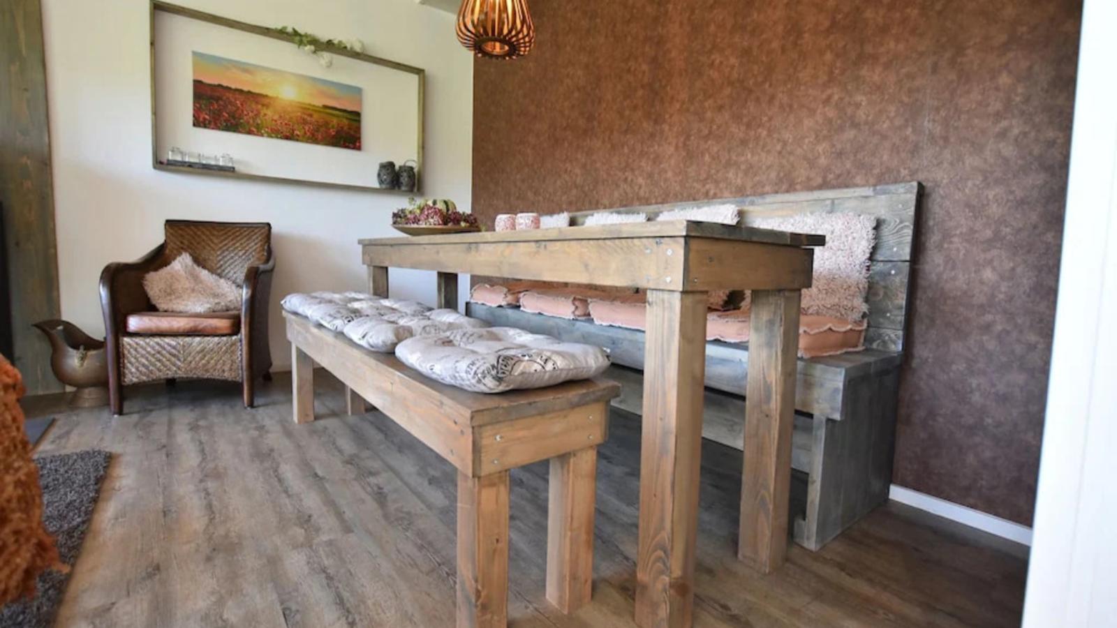 Oarich Terechte - Salon