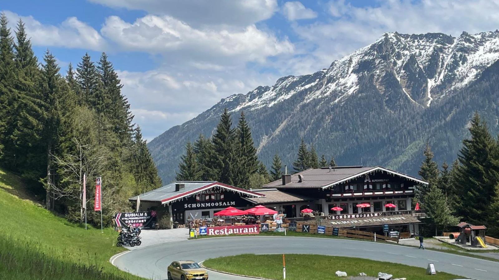 Schönmoos Alpine Lodge L