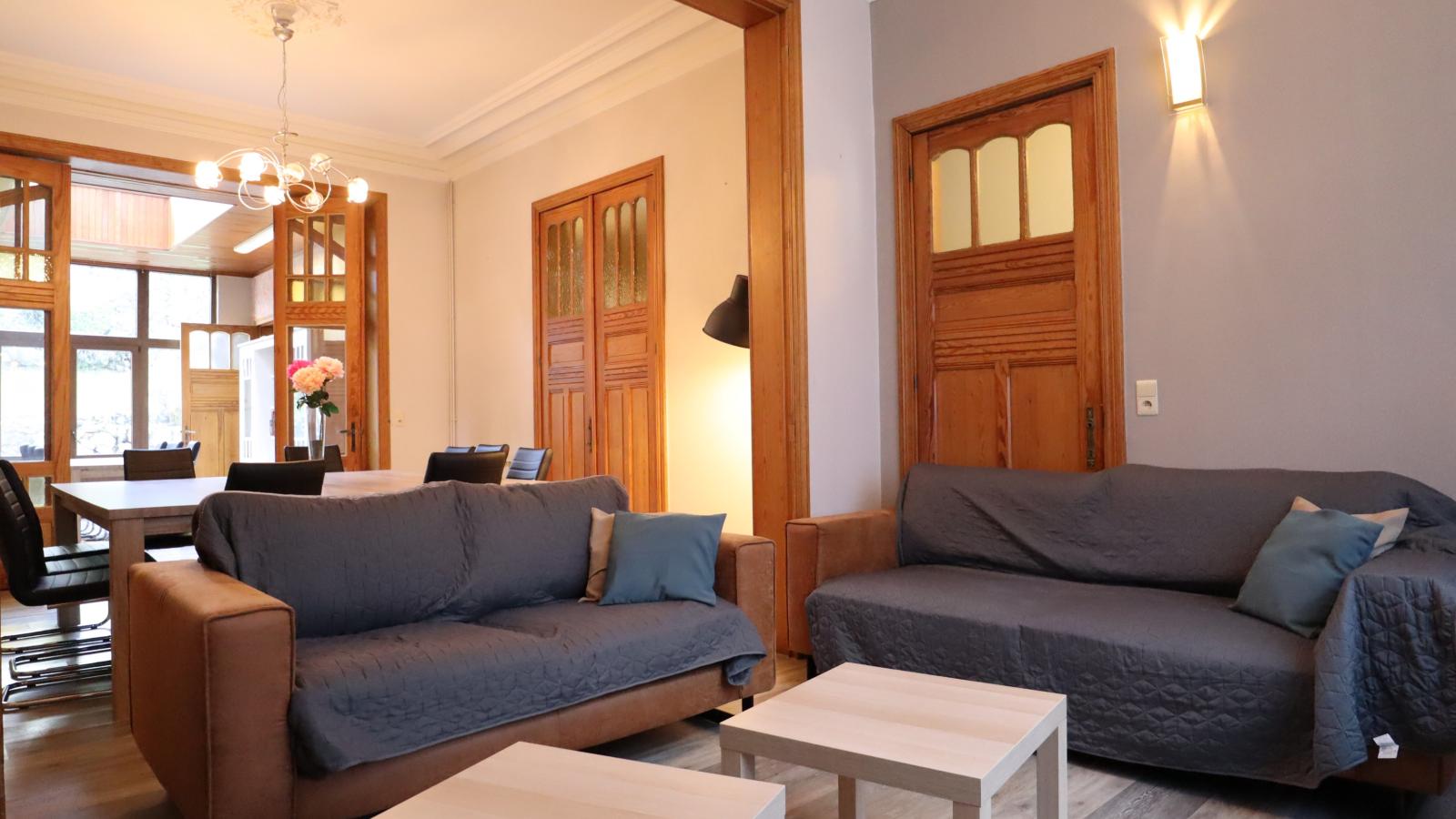 S'Ameuse en groupe - Woonkamer