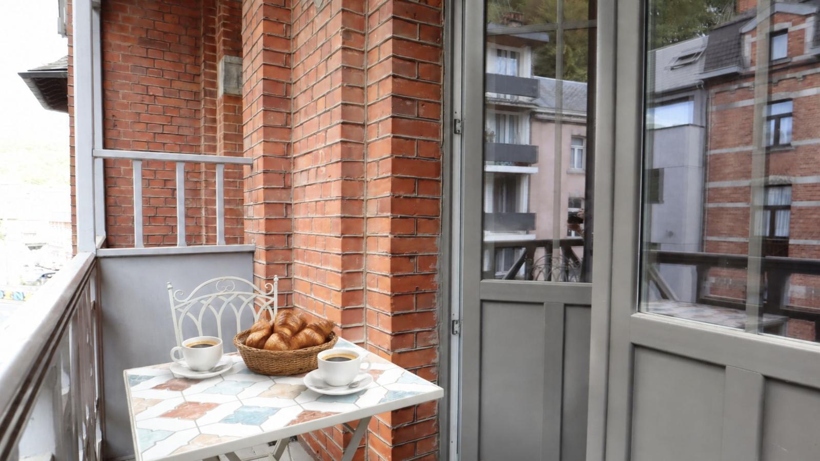 S'Ameuse en groupe - Terrasbalkon