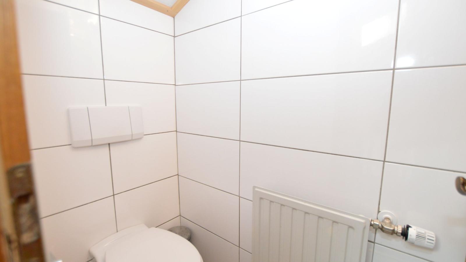Hirscheck Ferienhaus 1 - Badkamer