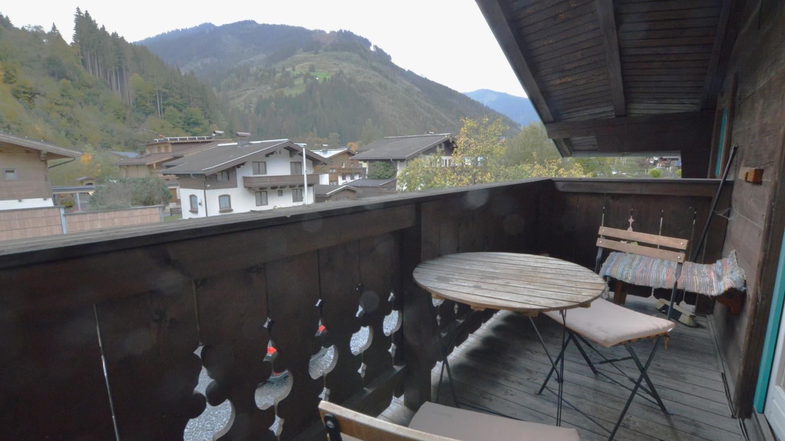 Hirscheck Ferienhaus 1 - Terrasbalkon