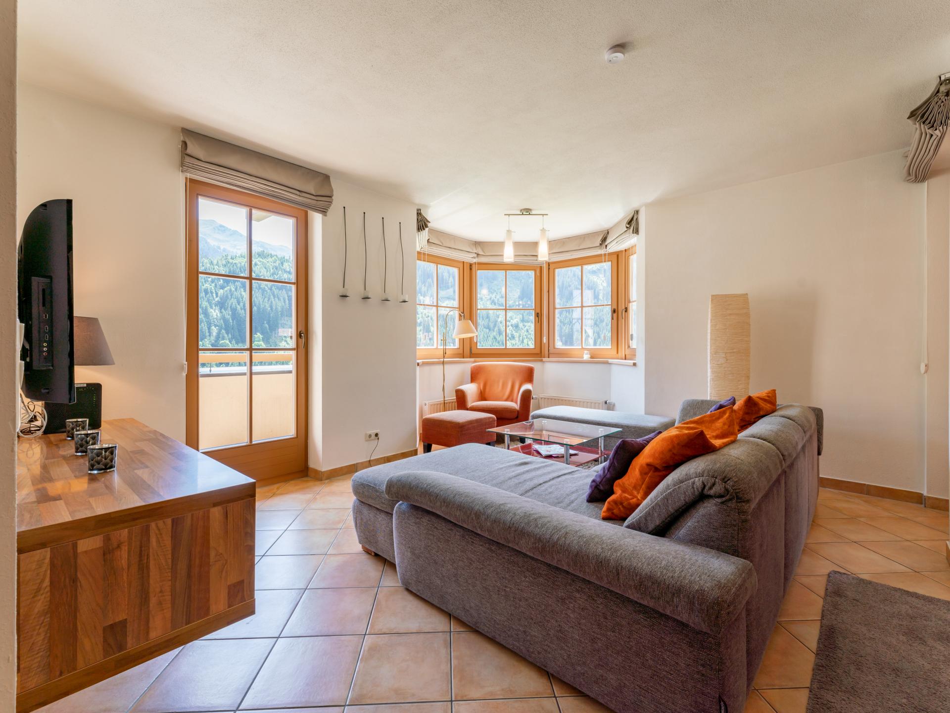 Op 650 m van de piste: ruim chalet voor 10 personen in Saalbach-Hinterglemm - foto 10