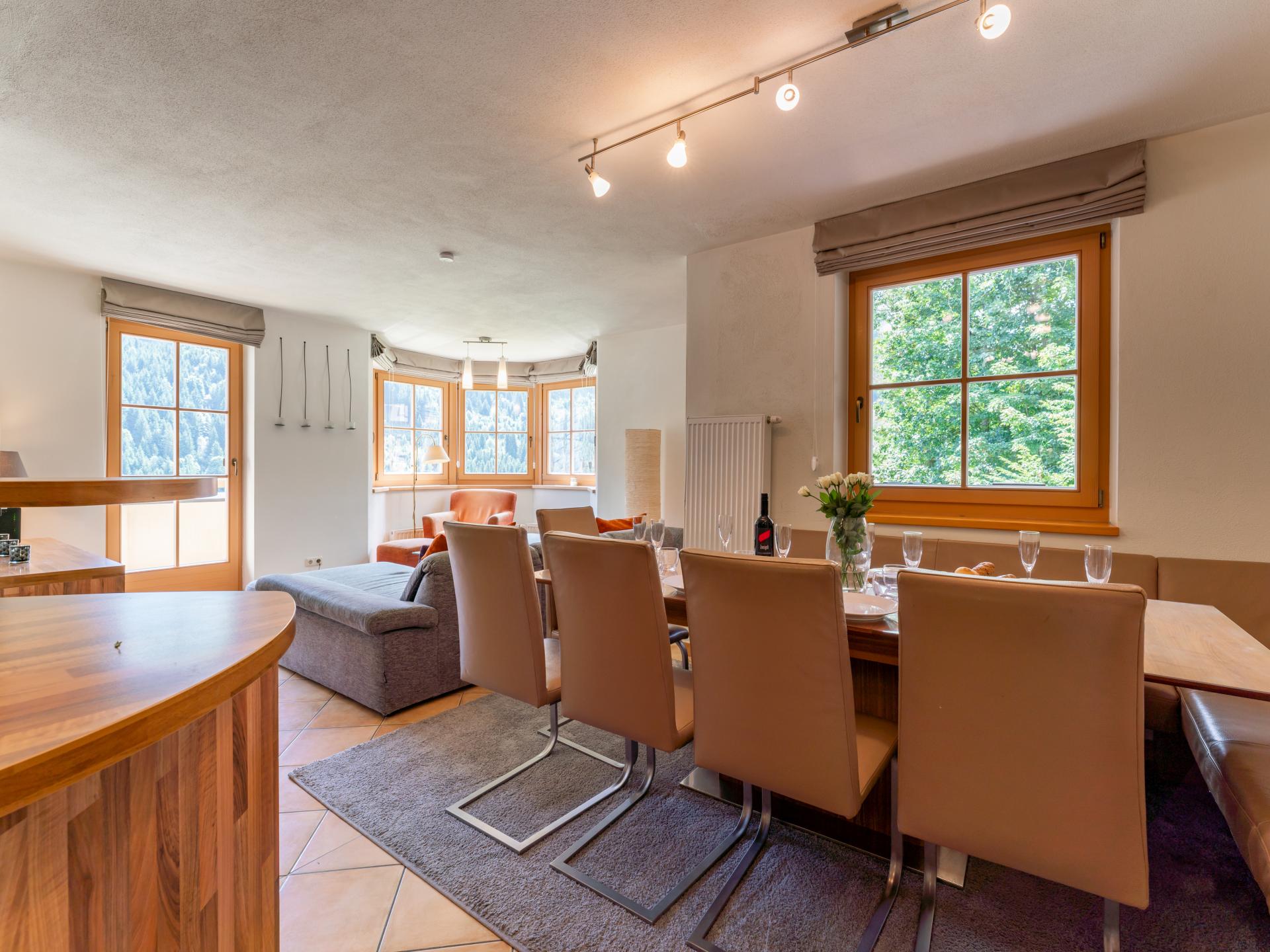 Op 650 m van de piste: ruim chalet voor 10 personen in Saalbach-Hinterglemm - foto 15