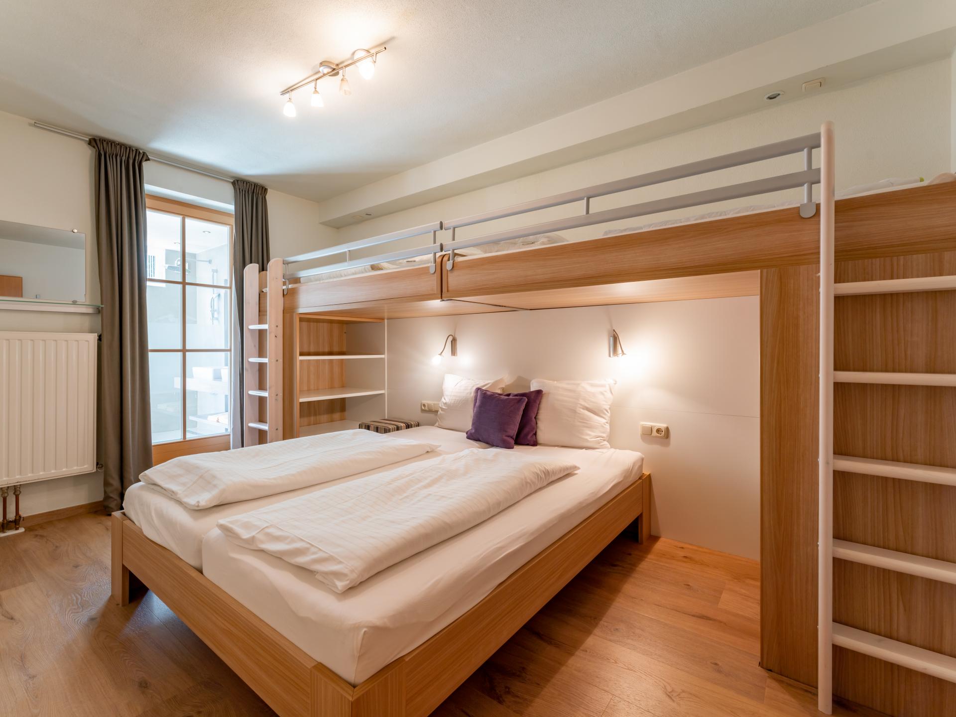 Op 650 m van de piste: ruim chalet voor 10 personen in Saalbach-Hinterglemm - foto 7