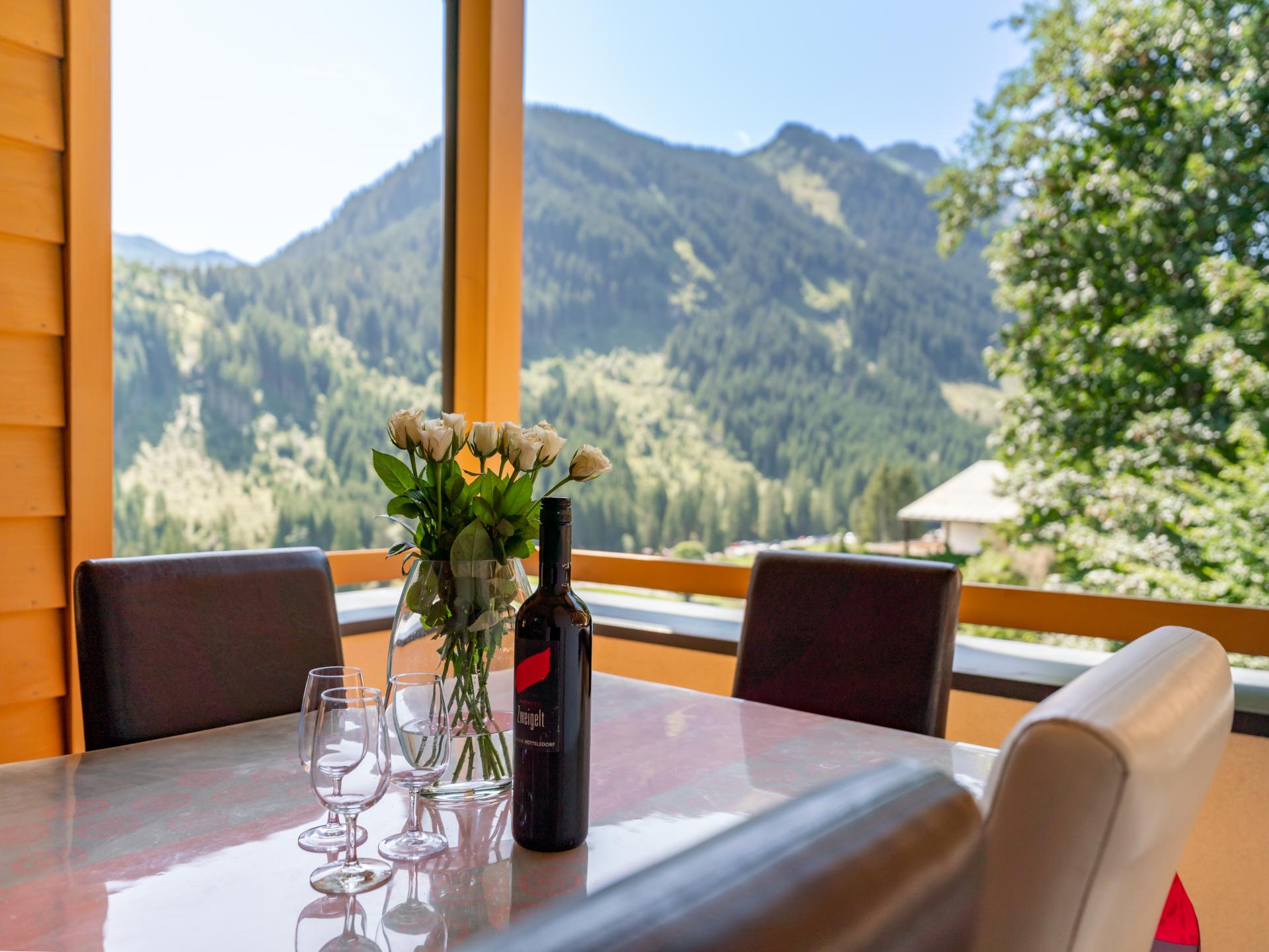 Op 650 m van de piste: ruim chalet voor 10 personen in Saalbach-Hinterglemm - foto 32