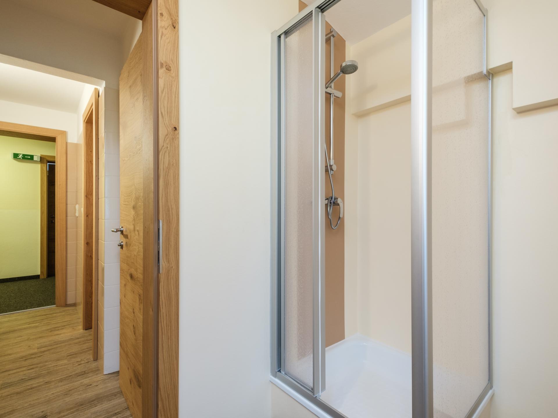 Ruim appartement aan de piste met sauna voor 10 personen in Saalbach - foto 11