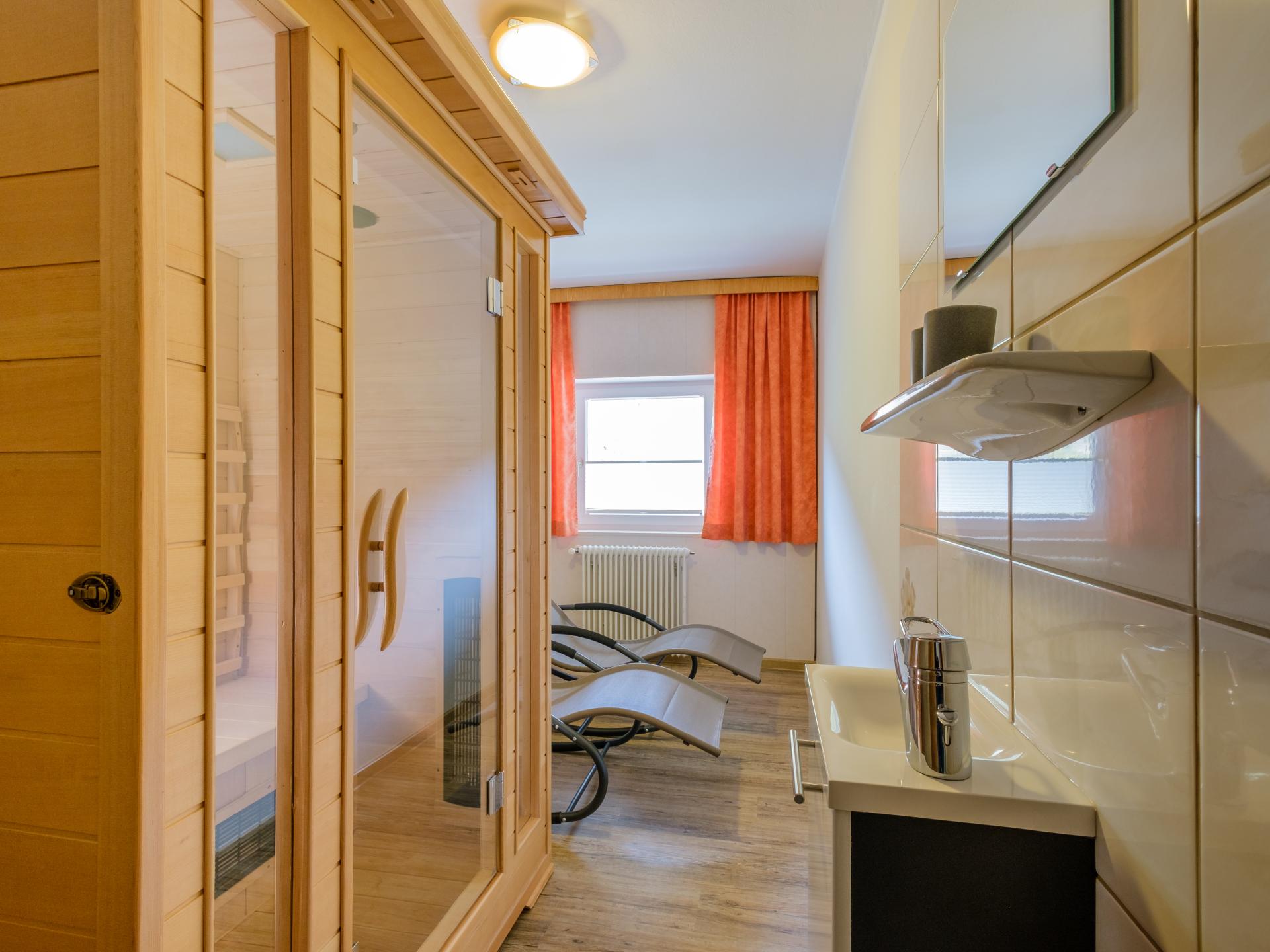 Ruim appartement aan de piste met sauna voor 10 personen in Saalbach - foto 6