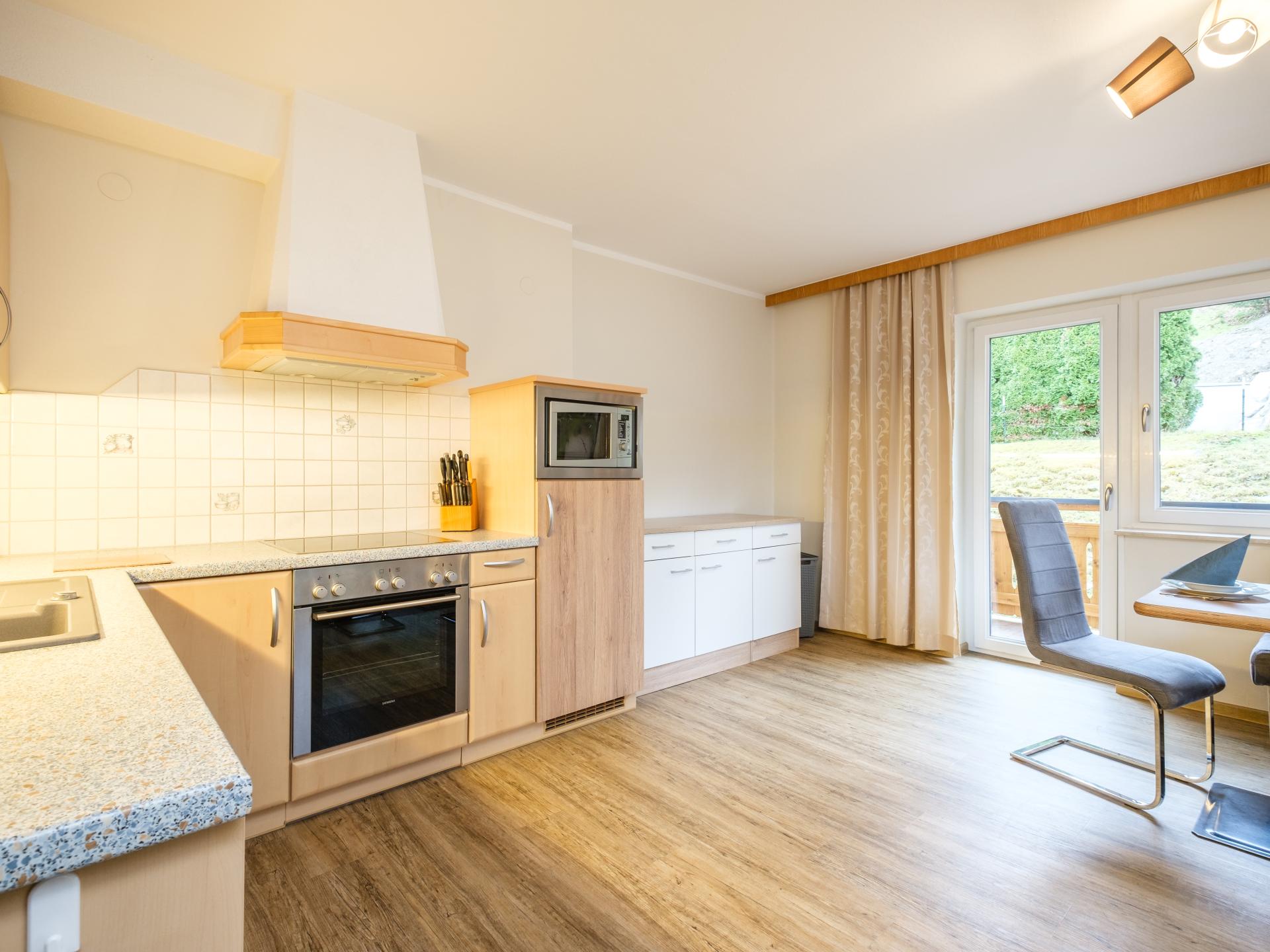 Ruim appartement voor 12 personen direct aan de skipiste in Saalbach - foto 6