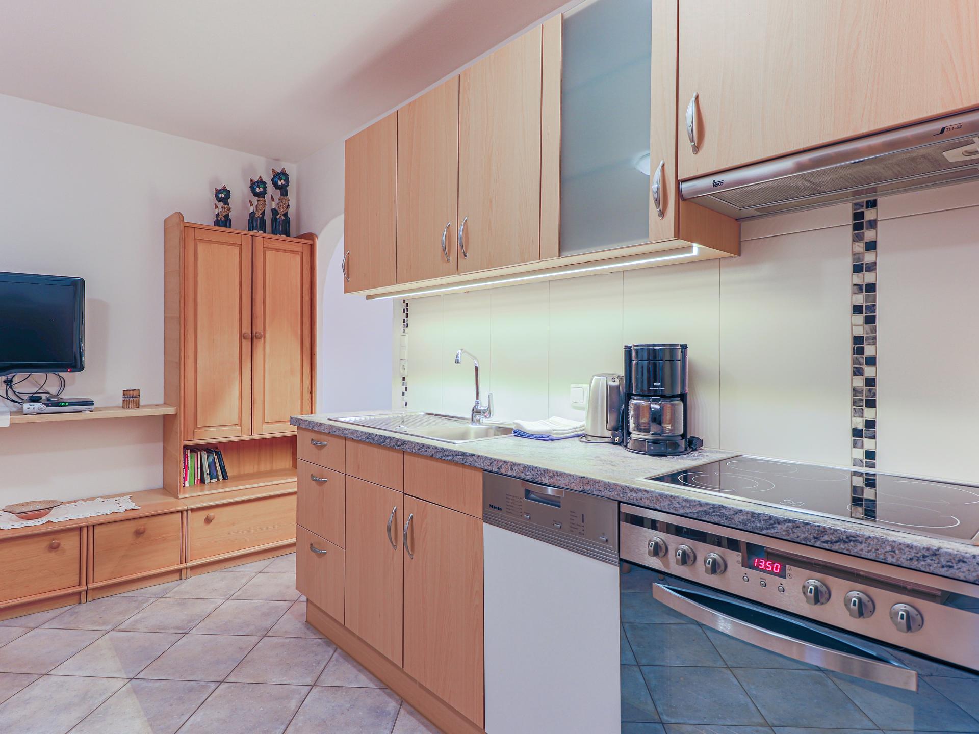 Op 900m van het centrum: modern appartement in Söll voor 6 personen - foto 5
