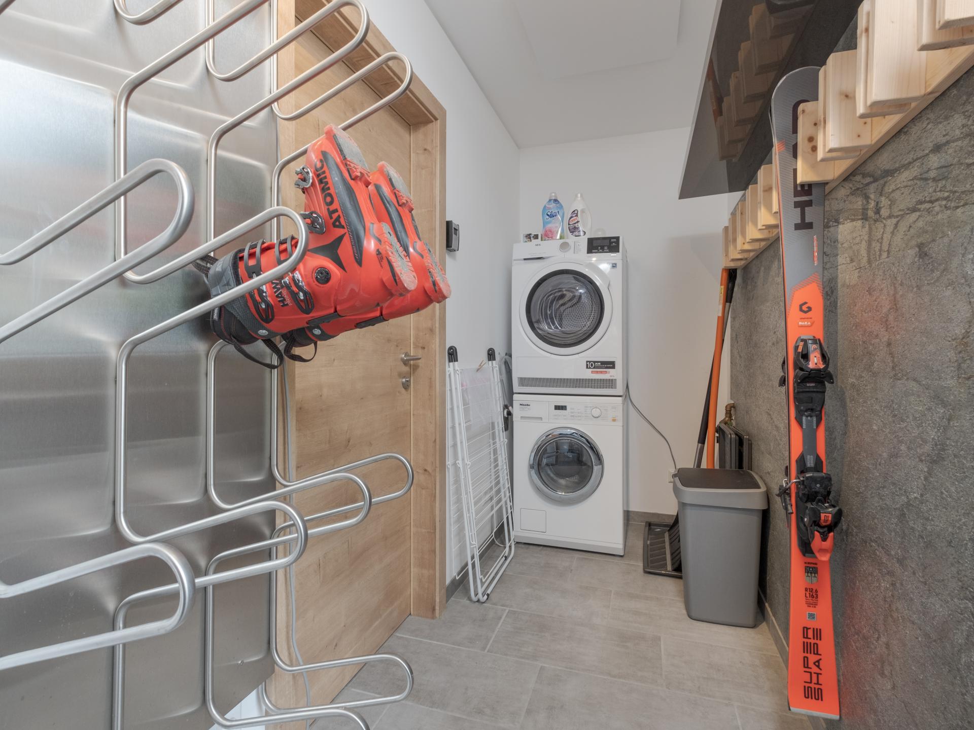 Vrijstaand chalet met sauna en houtkachel direct aan de skipiste in Donnersbachwald - foto 34