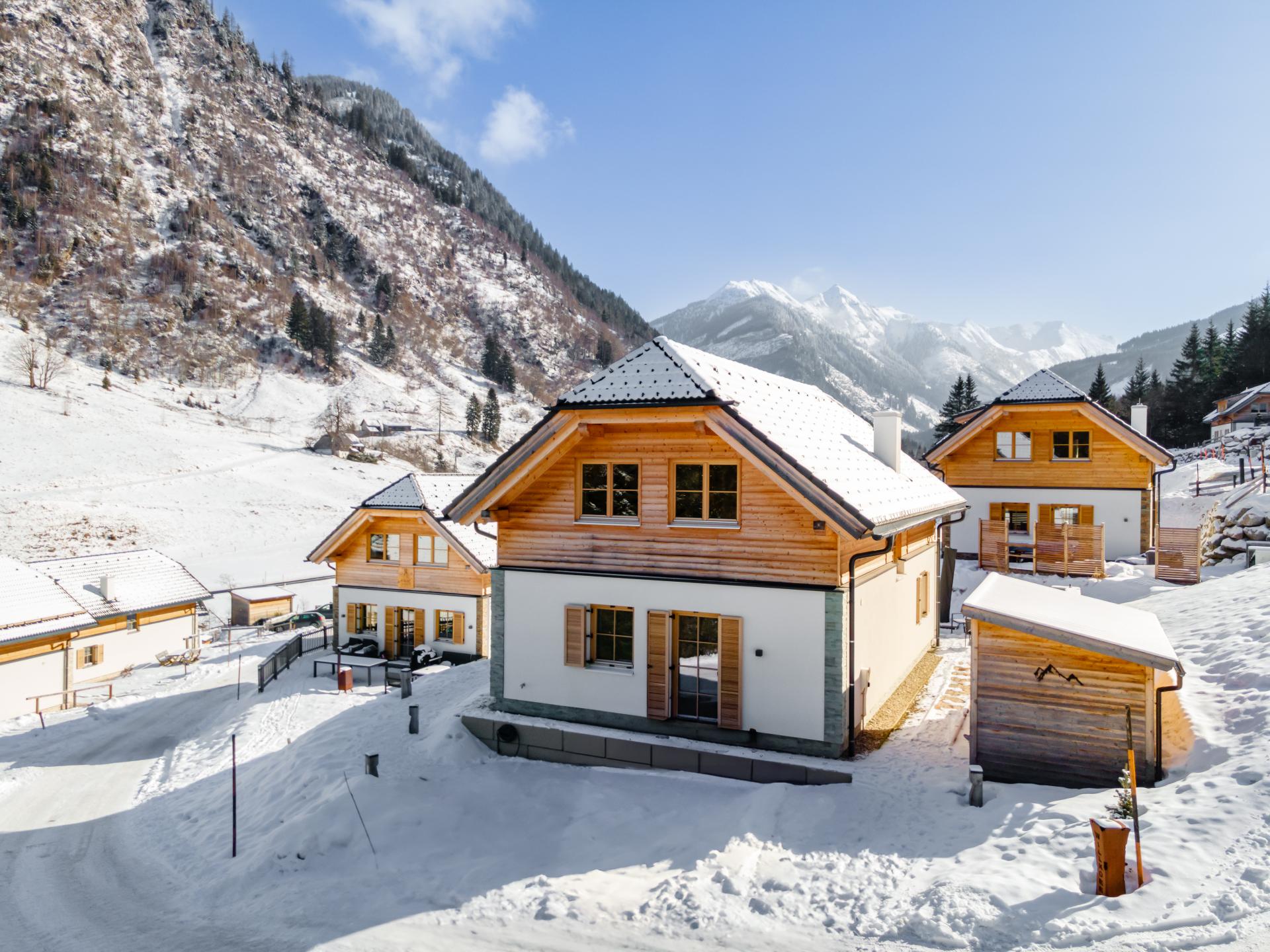 Luxe chalet voor 9 personen met sauna en hottub direct aan de piste - foto 37