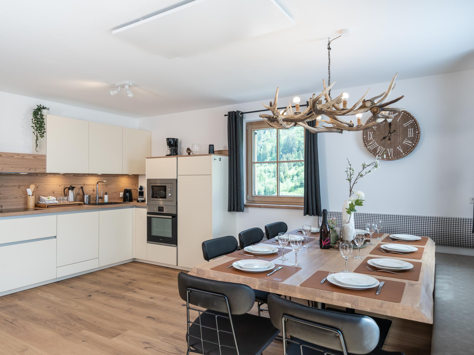 Luxe chalet voor 9 personen met sauna en hottub direct aan de piste - foto 4