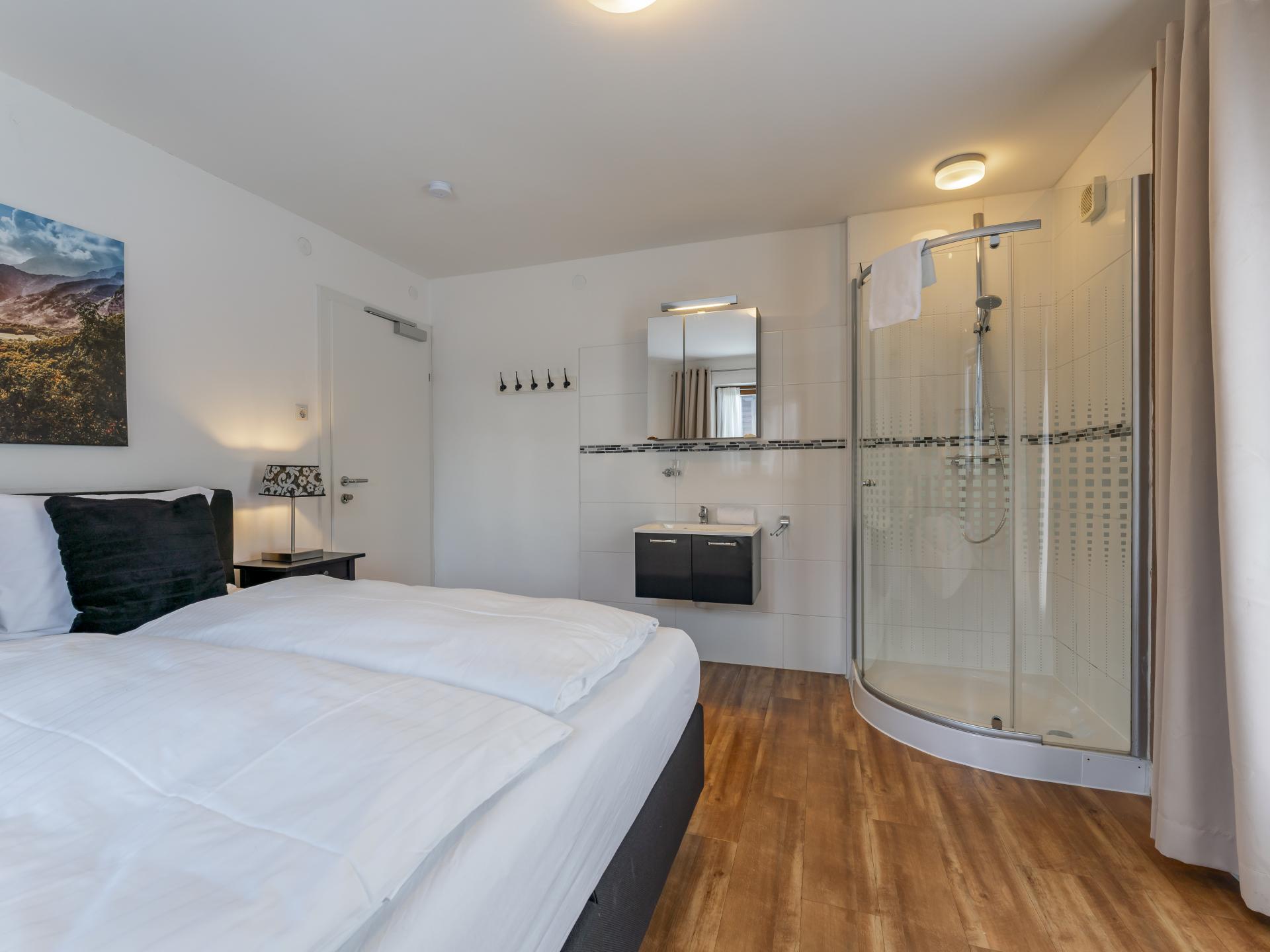 Luxe 8-slaapkamer chalet met sauna, 100m van de piste in Saalbach-Hinterglemm - foto 33