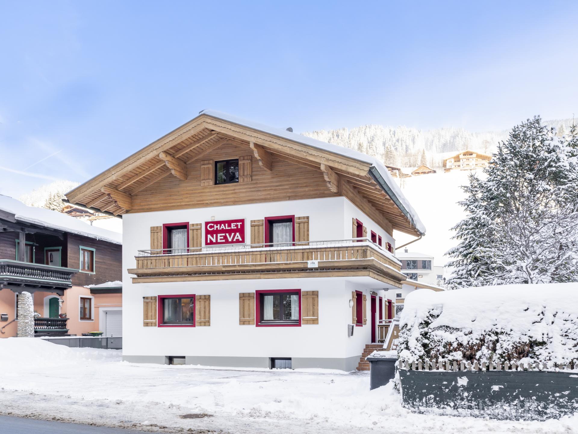 Luxe 8-slaapkamer chalet met sauna, 100m van de piste in Saalbach-Hinterglemm - foto 57
