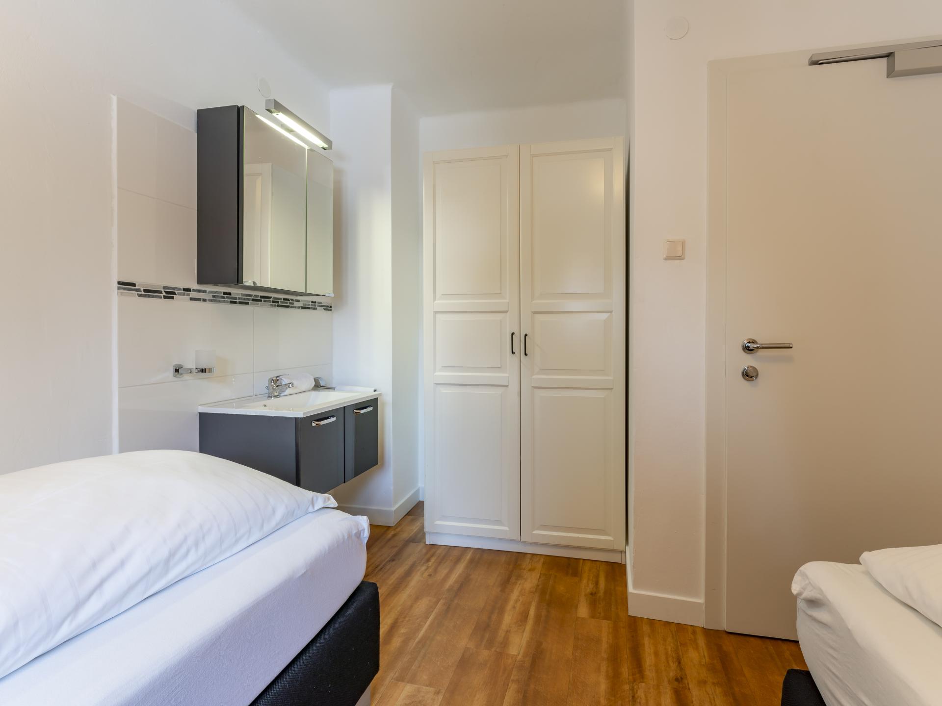 Luxe 8-slaapkamer chalet met sauna, 100m van de piste in Saalbach-Hinterglemm - foto 45