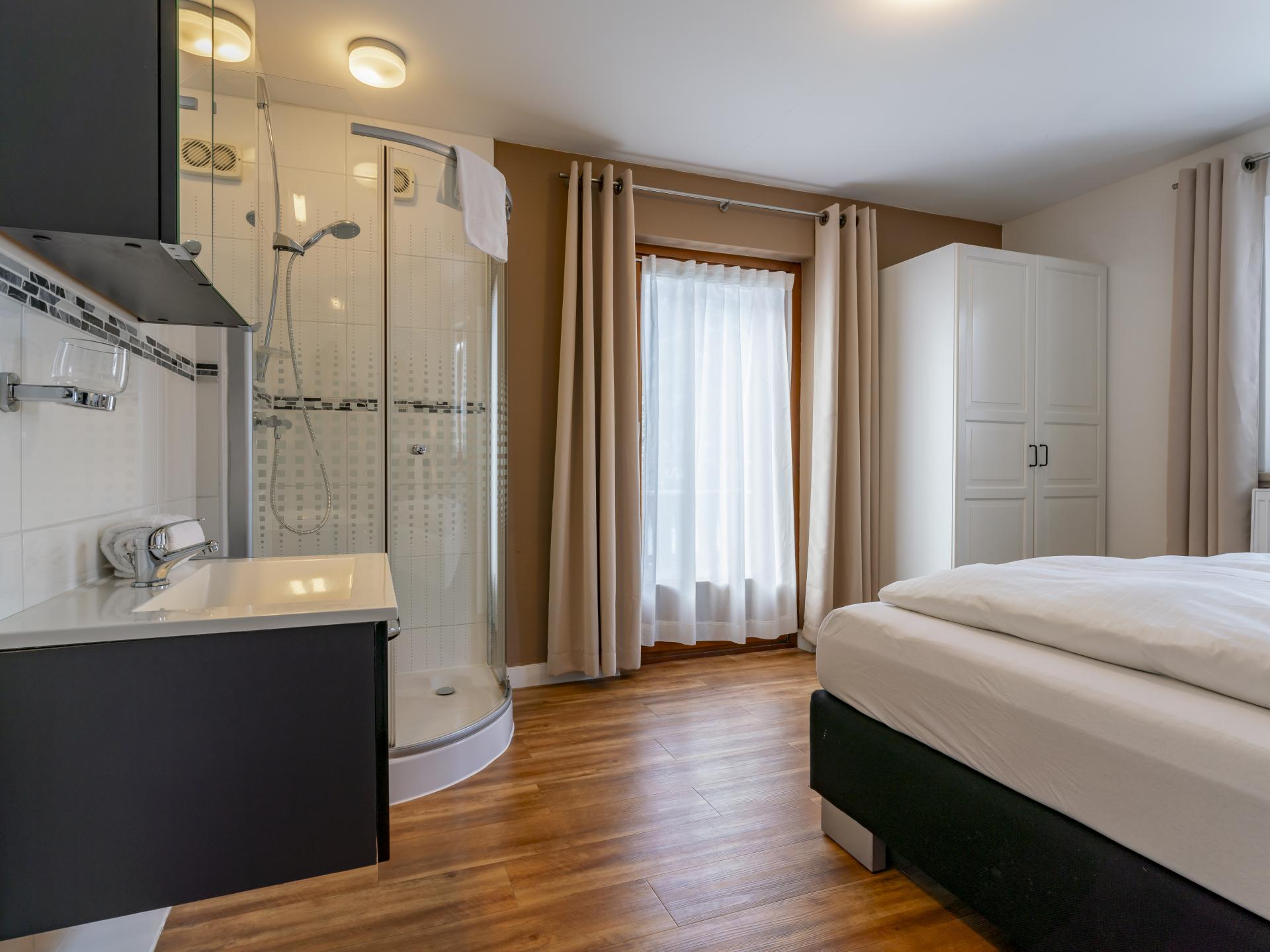 Luxe 8-slaapkamer chalet met sauna, 100m van de piste in Saalbach-Hinterglemm - foto 31