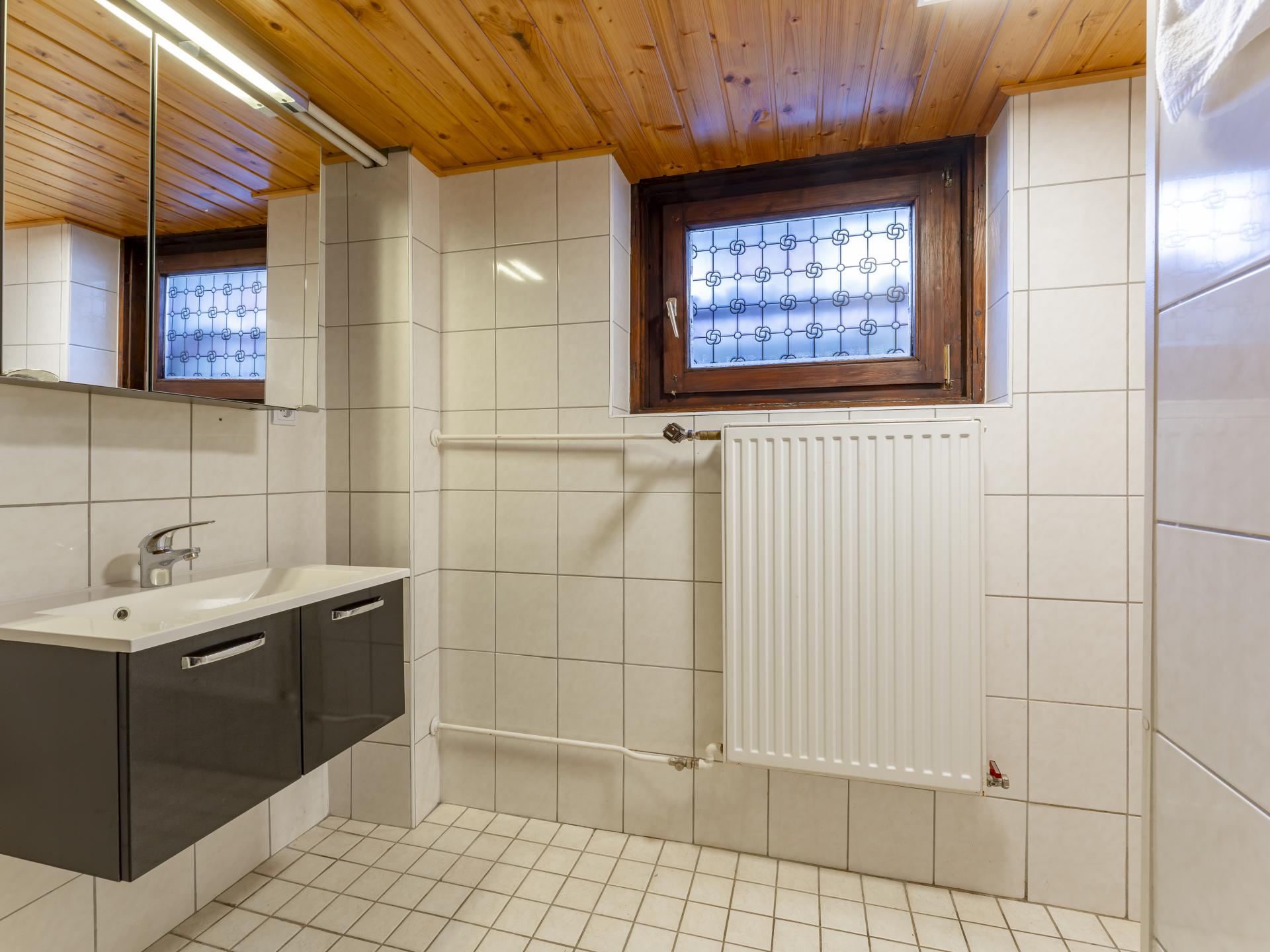 Luxe 8-slaapkamer chalet met sauna, 100m van de piste in Saalbach-Hinterglemm - foto 29