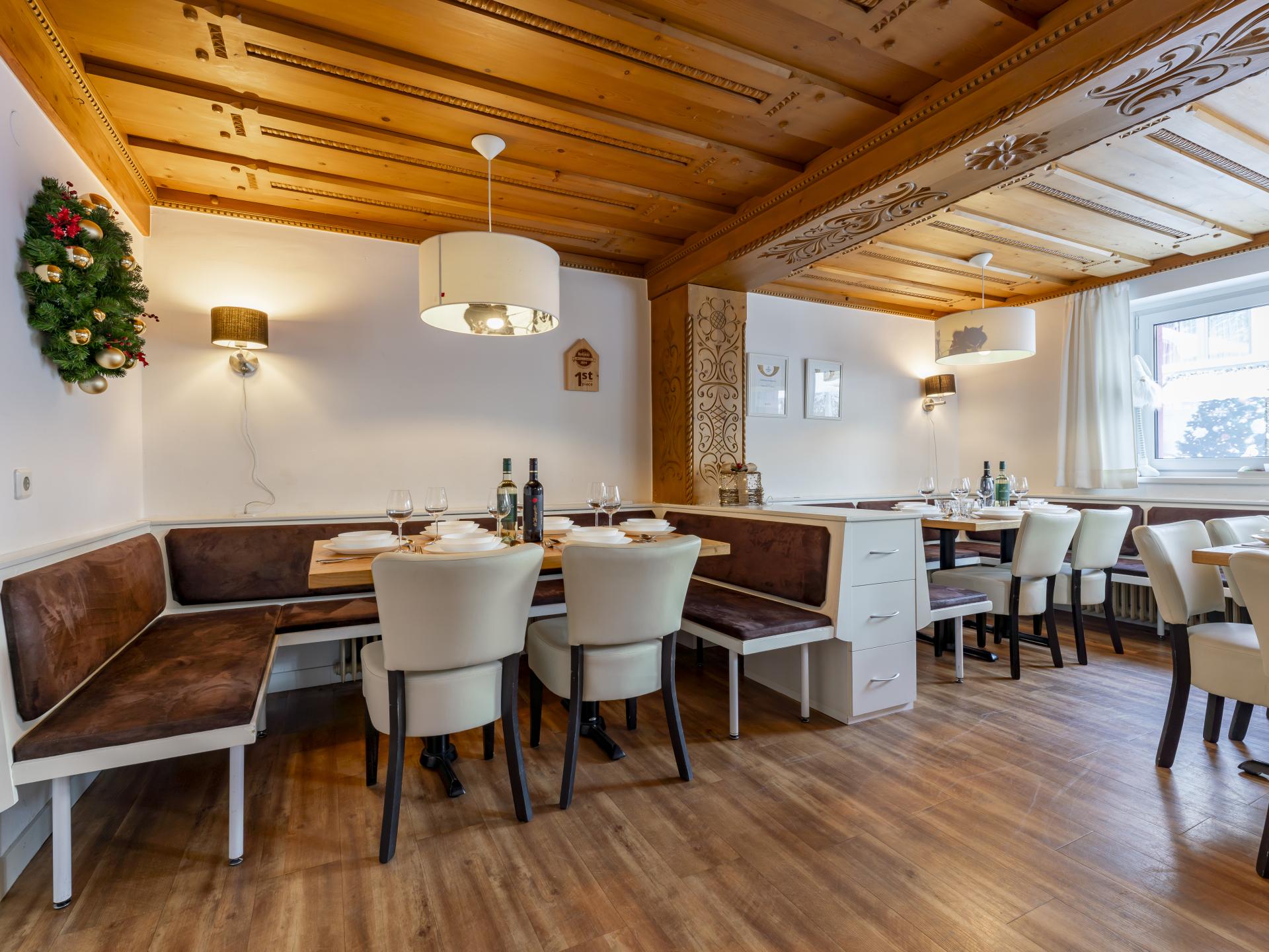Luxe 8-slaapkamer chalet met sauna, 100m van de piste in Saalbach-Hinterglemm - foto 5