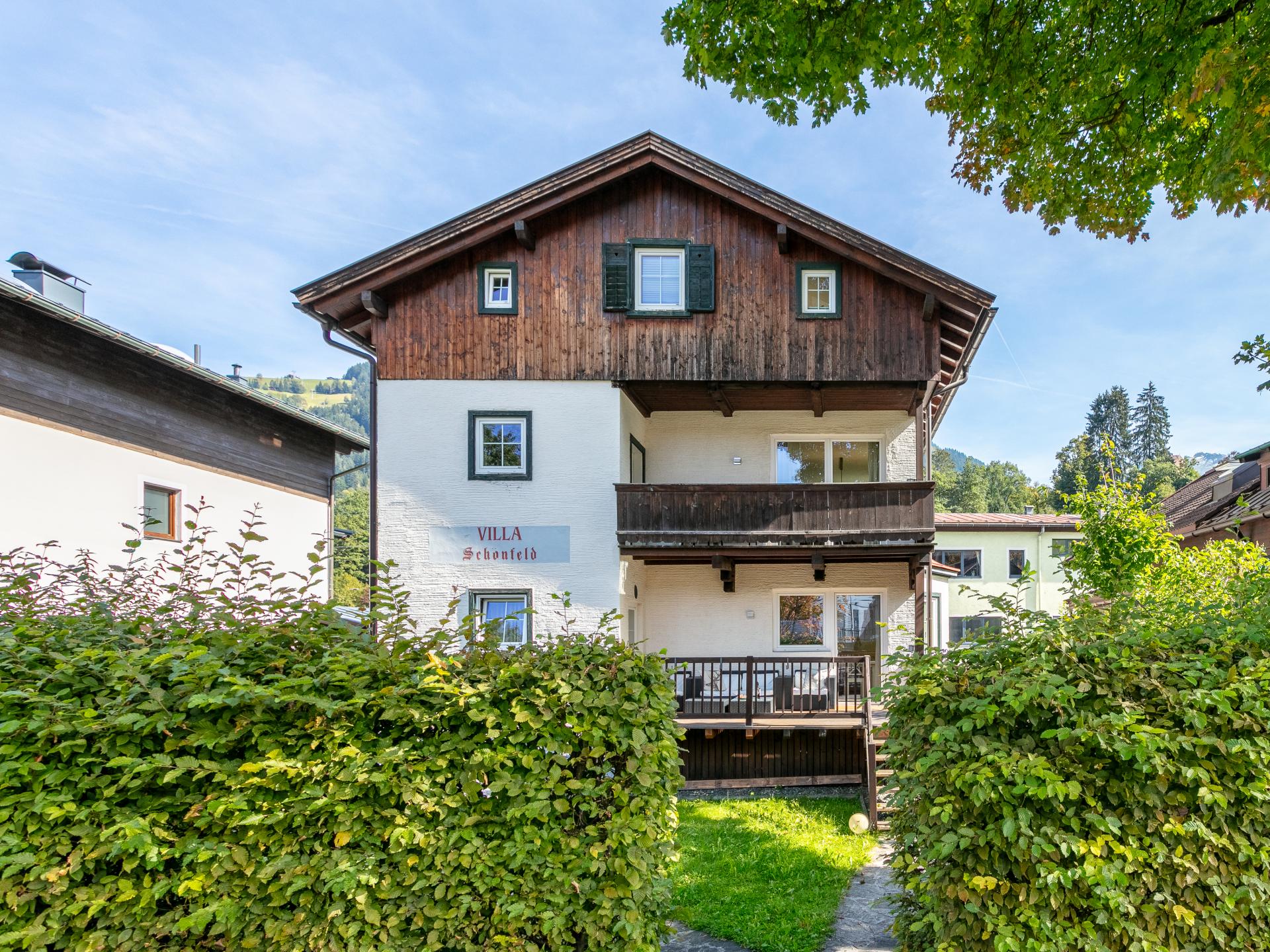 Ruim vrijstaand chalet voor 14 personen aan de voet van de Hahnenkamm - foto 28