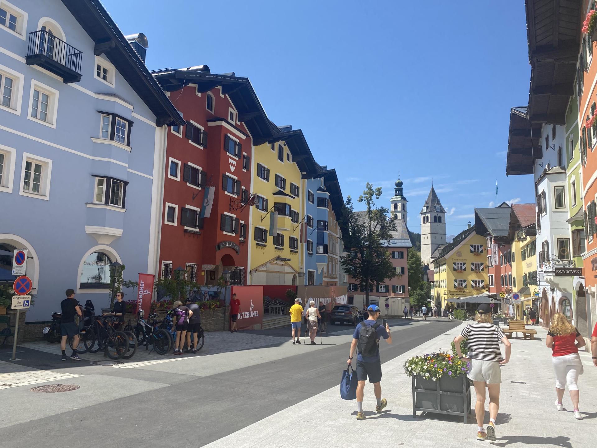 Ruim vrijstaand chalet voor 14 personen aan de voet van de Hahnenkamm - foto 29