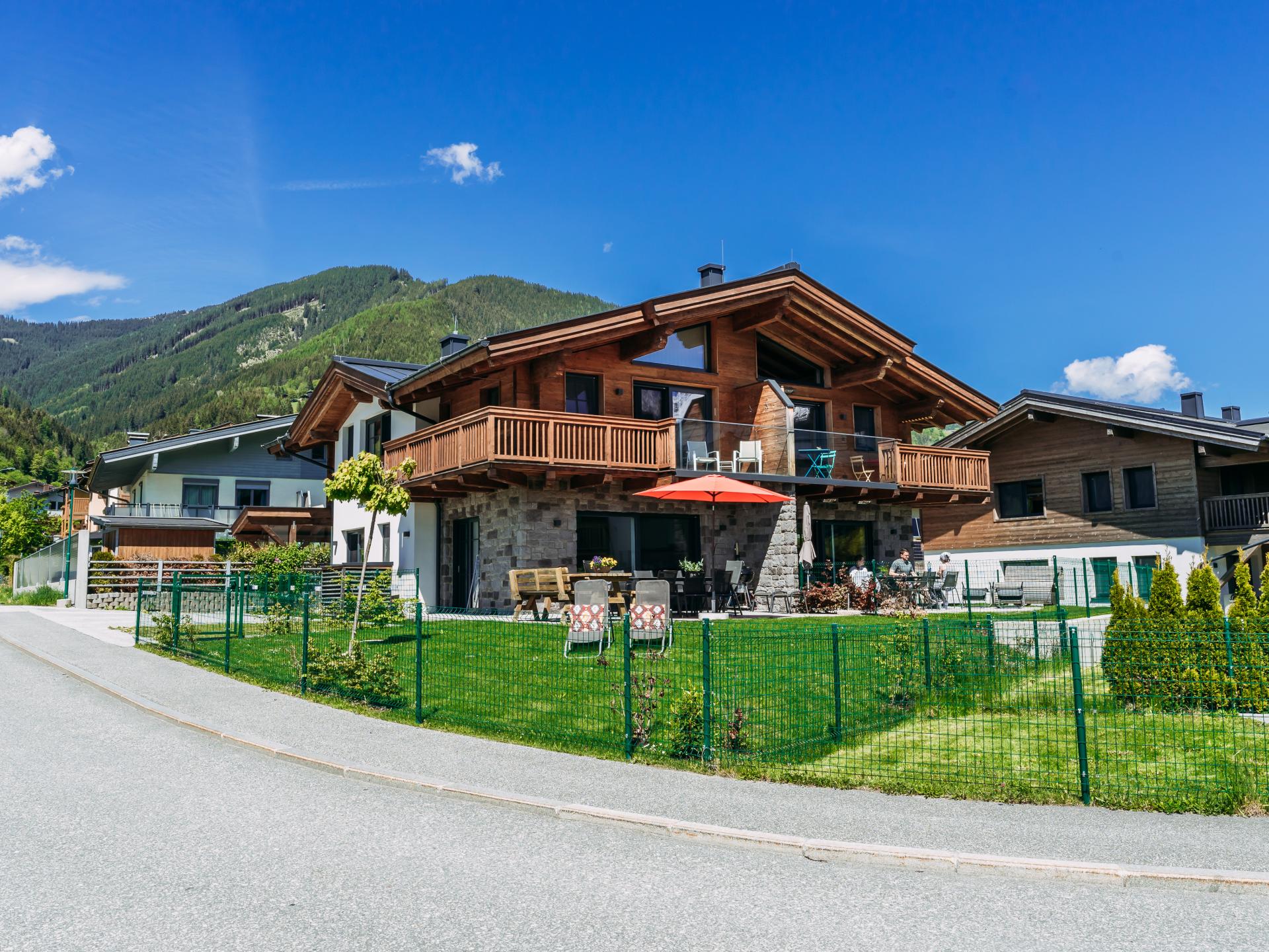 Ruim chalet voor 12 personen met privé-sauna, direct aan de skipiste in Piesendorf - foto 35