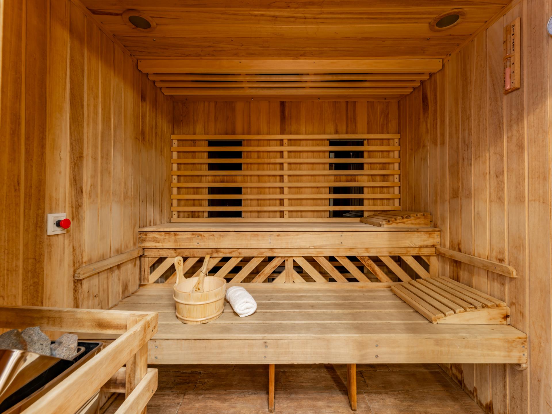 Authentiek vakantiehuis aan de piste in Saalbach met privé-sauna voor 11 personen - foto 2