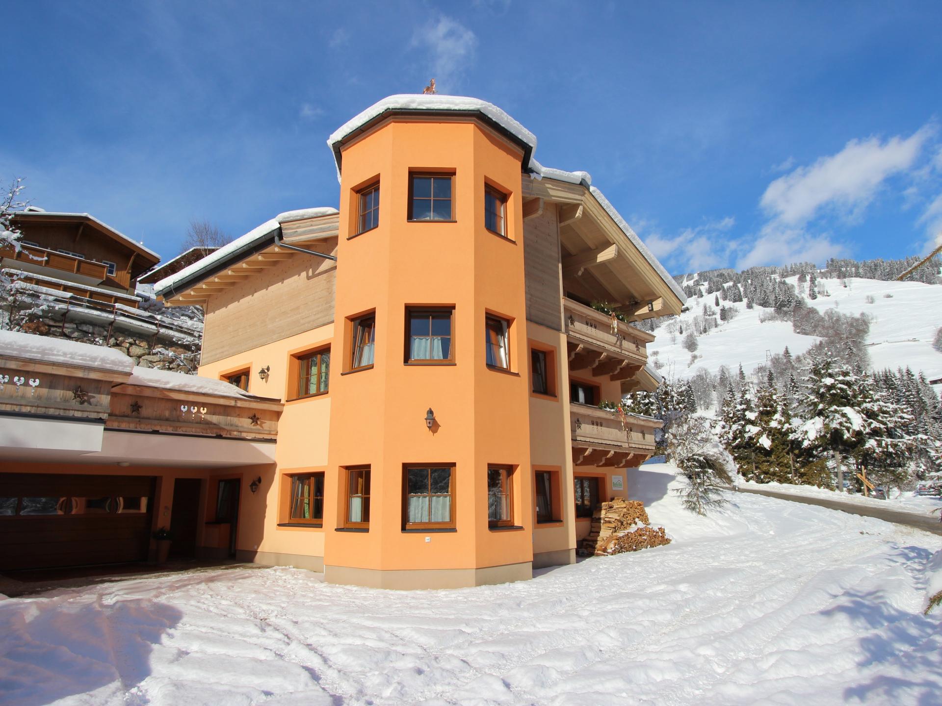 Authentiek vakantiehuis aan de piste in Saalbach met privé-sauna voor 11 personen - foto 34