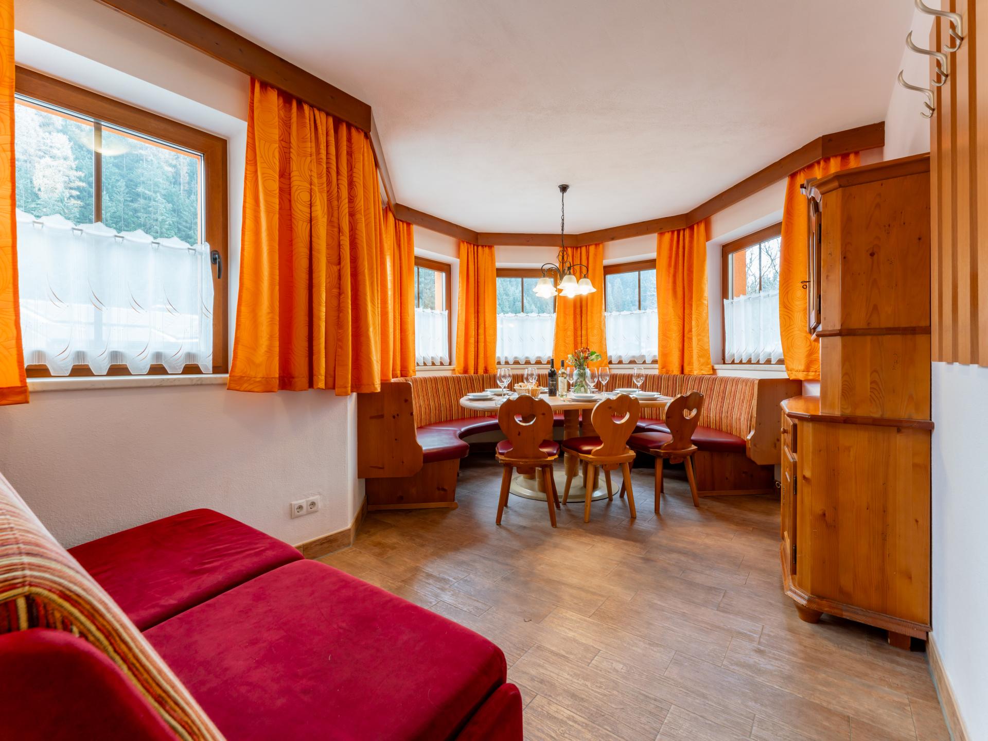 Ruim chalet voor 22 personen direct aan de piste met eigen sauna - foto 19