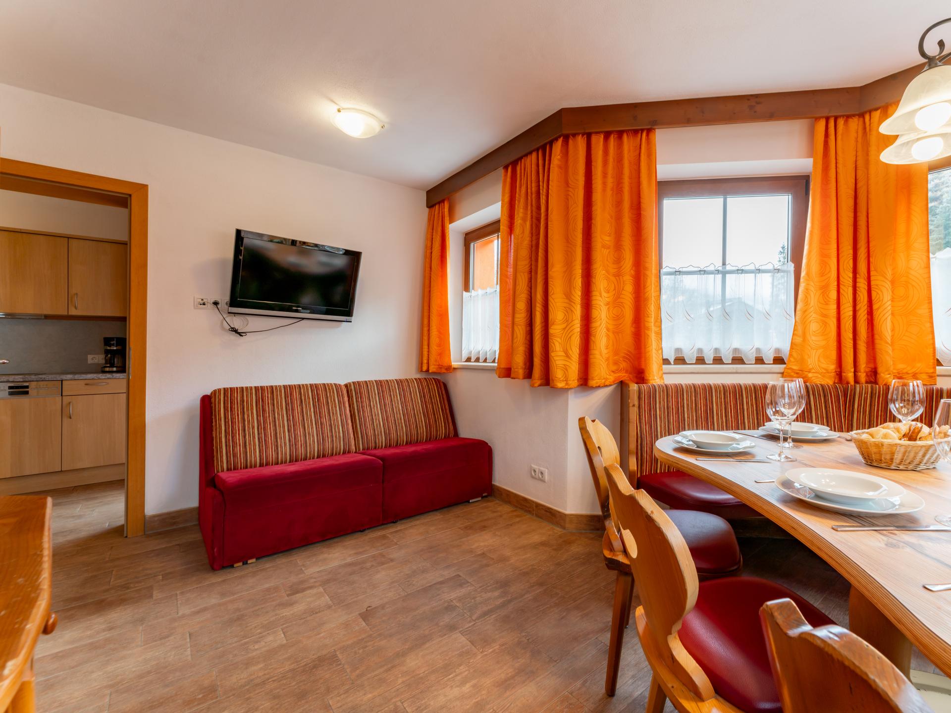 Ruim chalet voor 22 personen direct aan de piste met eigen sauna - foto 11