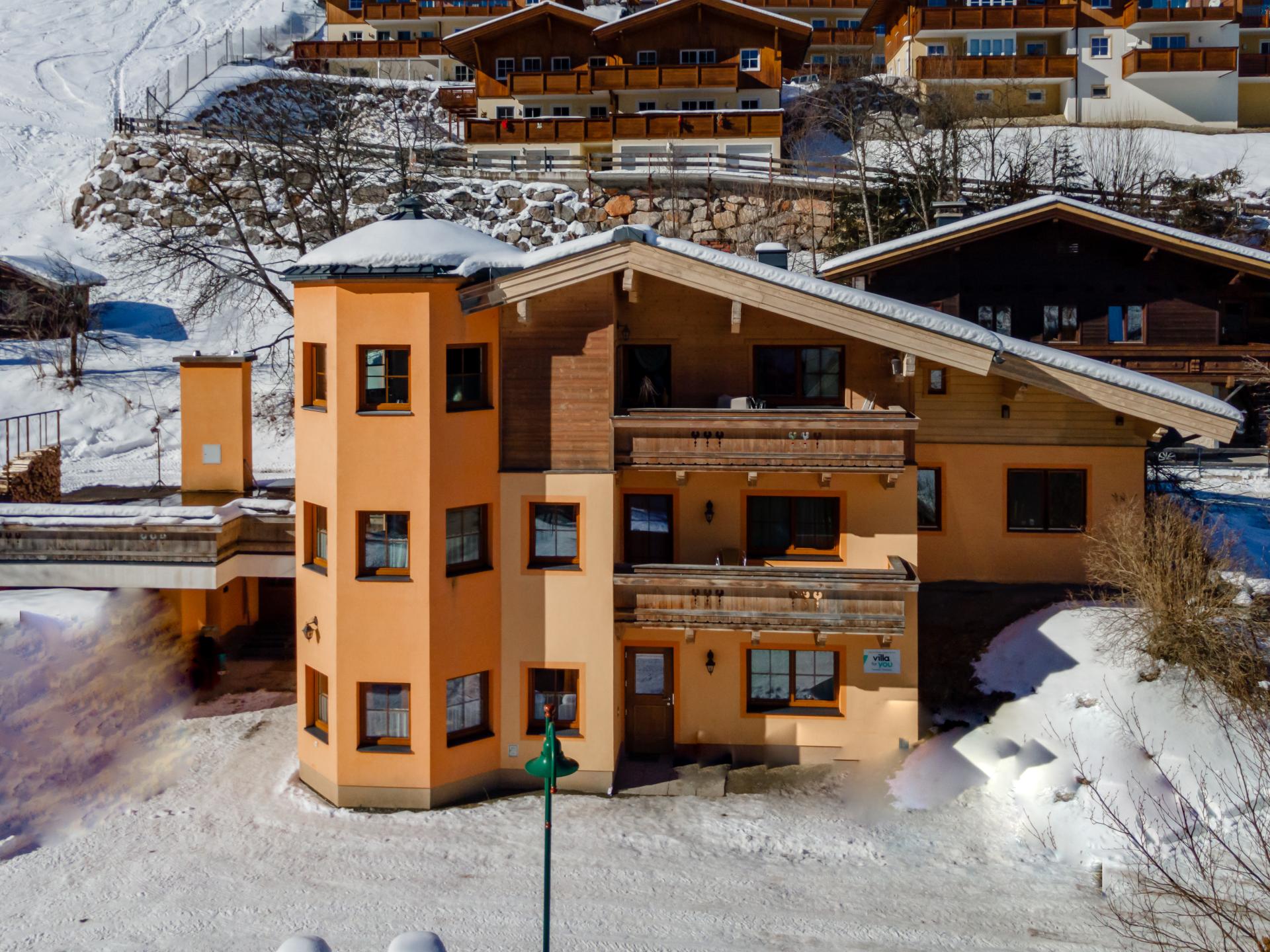 Ruim chalet voor 22 personen direct aan de piste met eigen sauna - foto 32